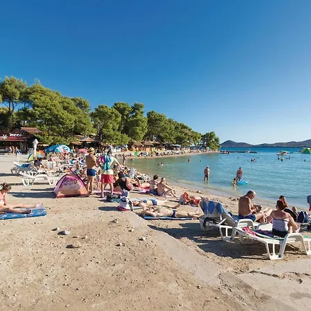 Gorgeous In 別荘 *